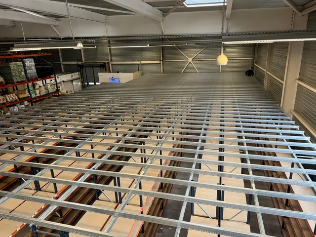 Poutraison de plateforme avant pose du platelage