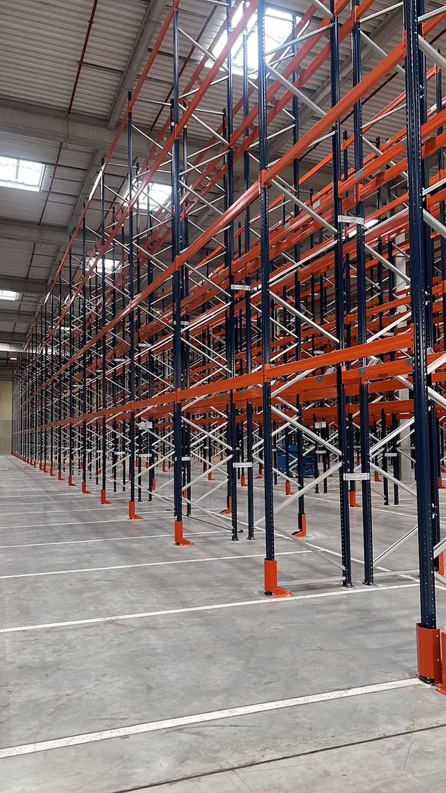 Travées de rack à palettes de grande largeur, lisses doubles